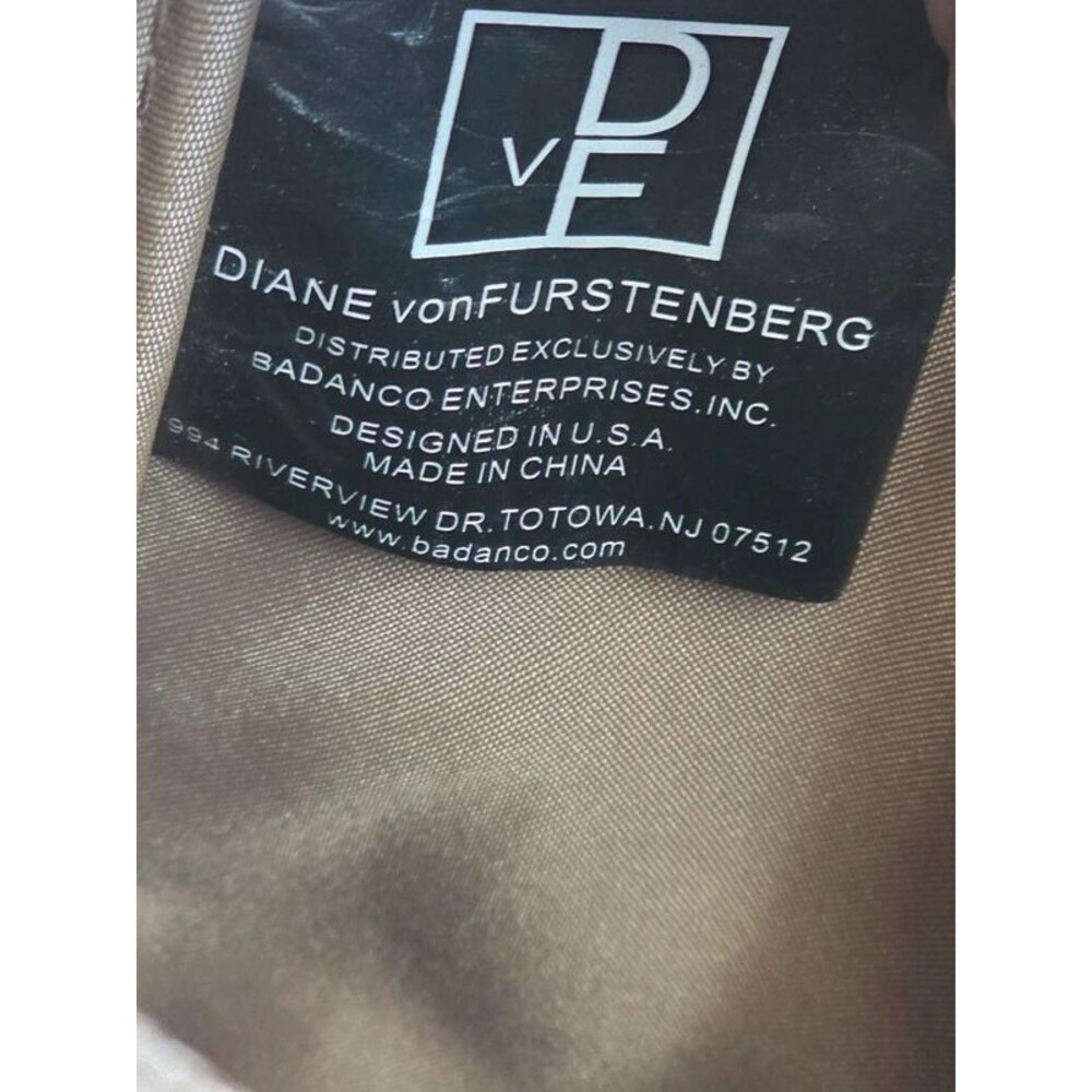 Diane von Furstenberg DVF Burgundy Large Tote Shoulder Bag - Picture 3 of 11